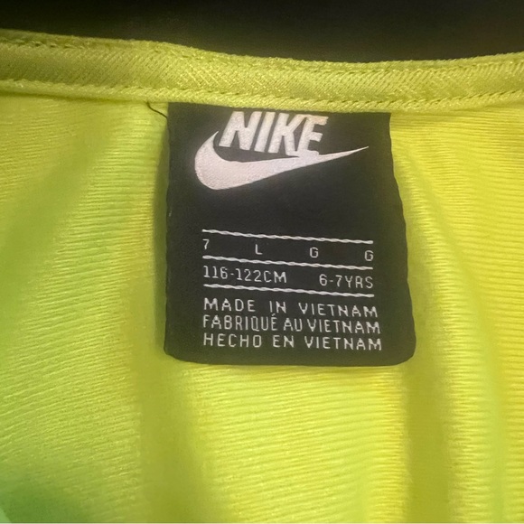 🎉HOST PICK🎉 Nike Active Sports Boys Large Yellow Zip Sweatshirt - Picture 7 of 7